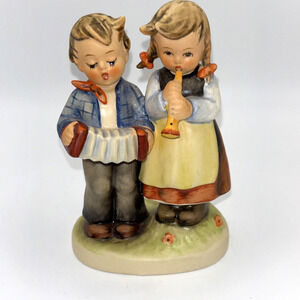 Vintage Goebel Hummel Figurine "Birthday Serenade" #218 W. Germany TMK4